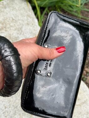 kate spade Pasadena Black Patent Leather accordion Wallet